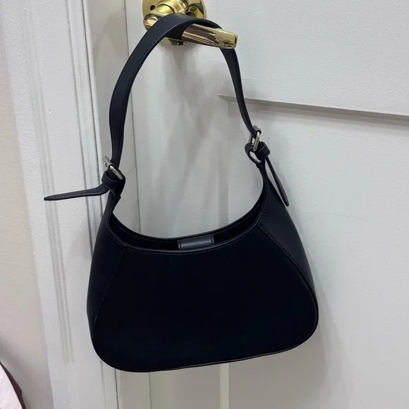 Joe Fresh Classic Black Shoulder Bag - Picture 4 of 4